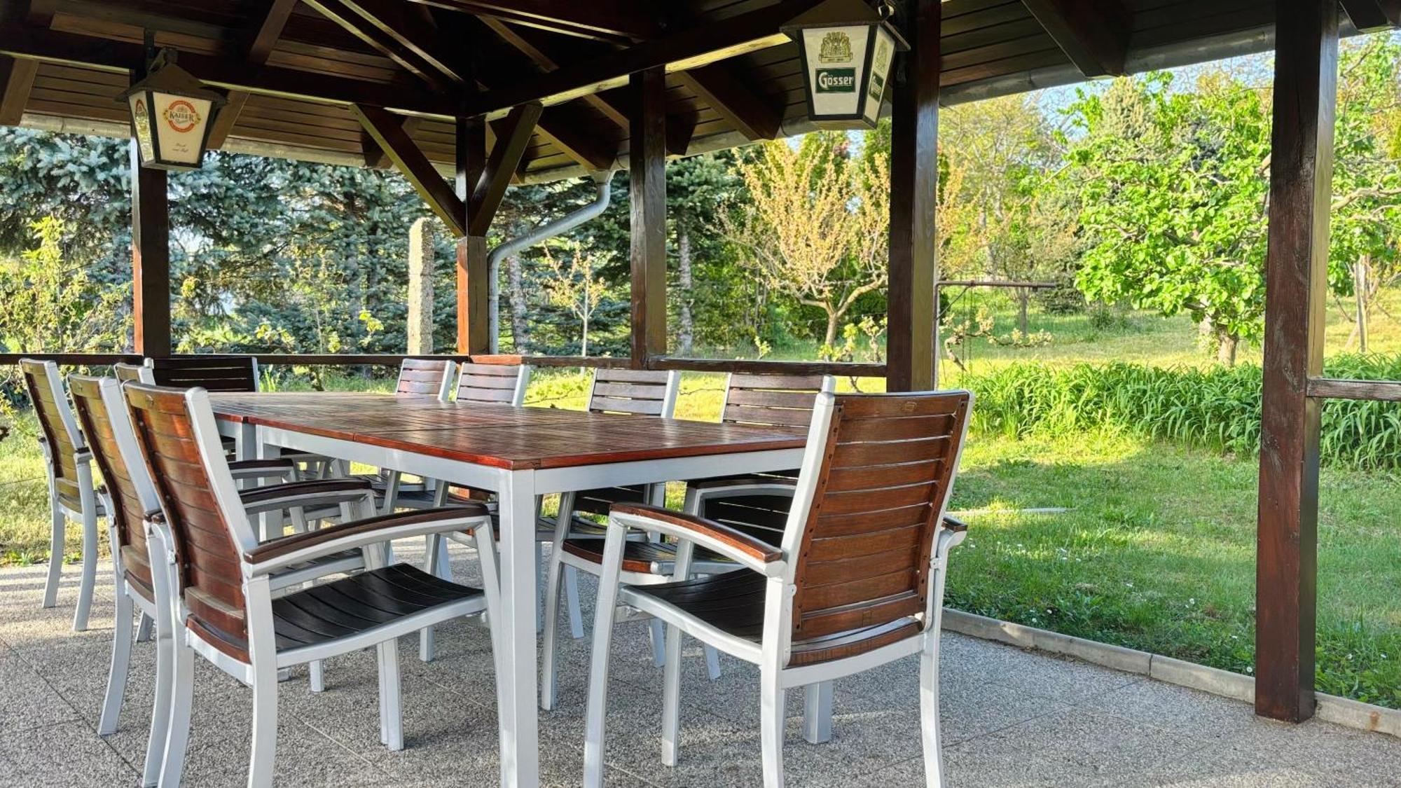 Panorama Apartmanhaz Sárvár المظهر الخارجي الصورة